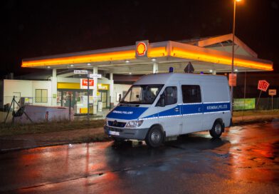 Polizei sucht Zeugen nach einem Raubüberfall auf eine Tankstelle in Rüdersdorf